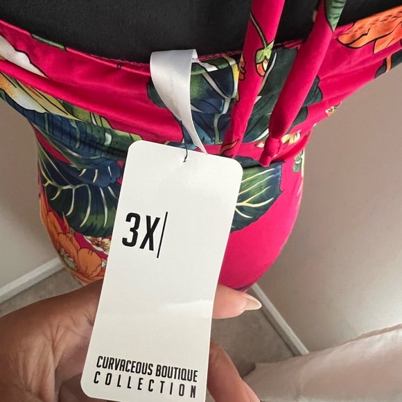 Brand New!  Floral Halter Dress w Pull On Sleeves, Sz 3X - Picture 3 of 5